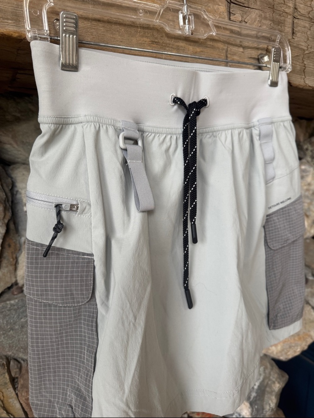 Lululemon Athletica Multi-Pocket HR Hiking Cargo Skirt with Shorts Women’s 6 - Picture 2 of 12